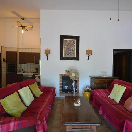 Holiday home Casa Vintage Con Piscina, Wifi Y Jardin En Zona Tranquila De - Es-89-120